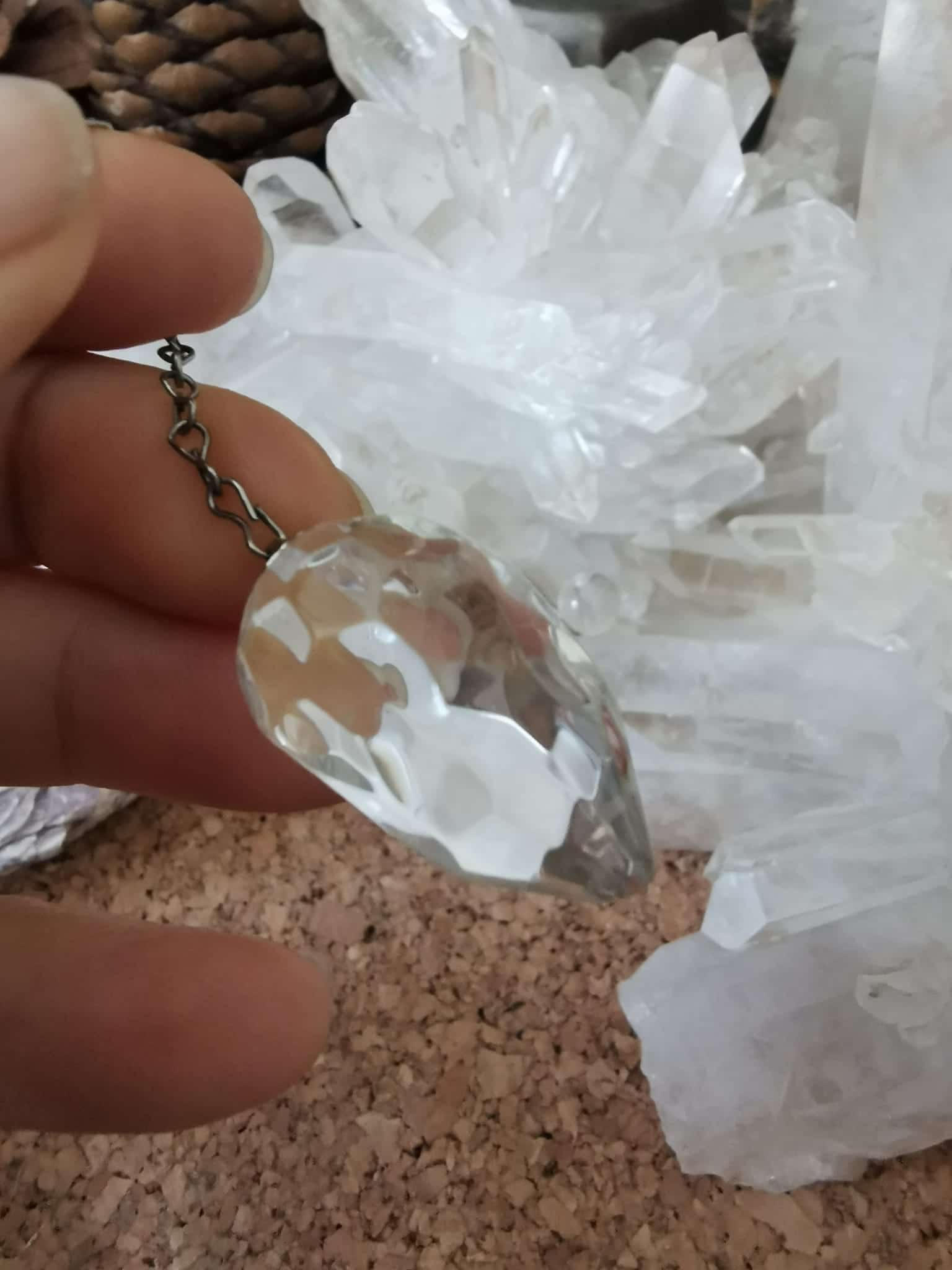 Pendule Goutte en Cristal de Roche