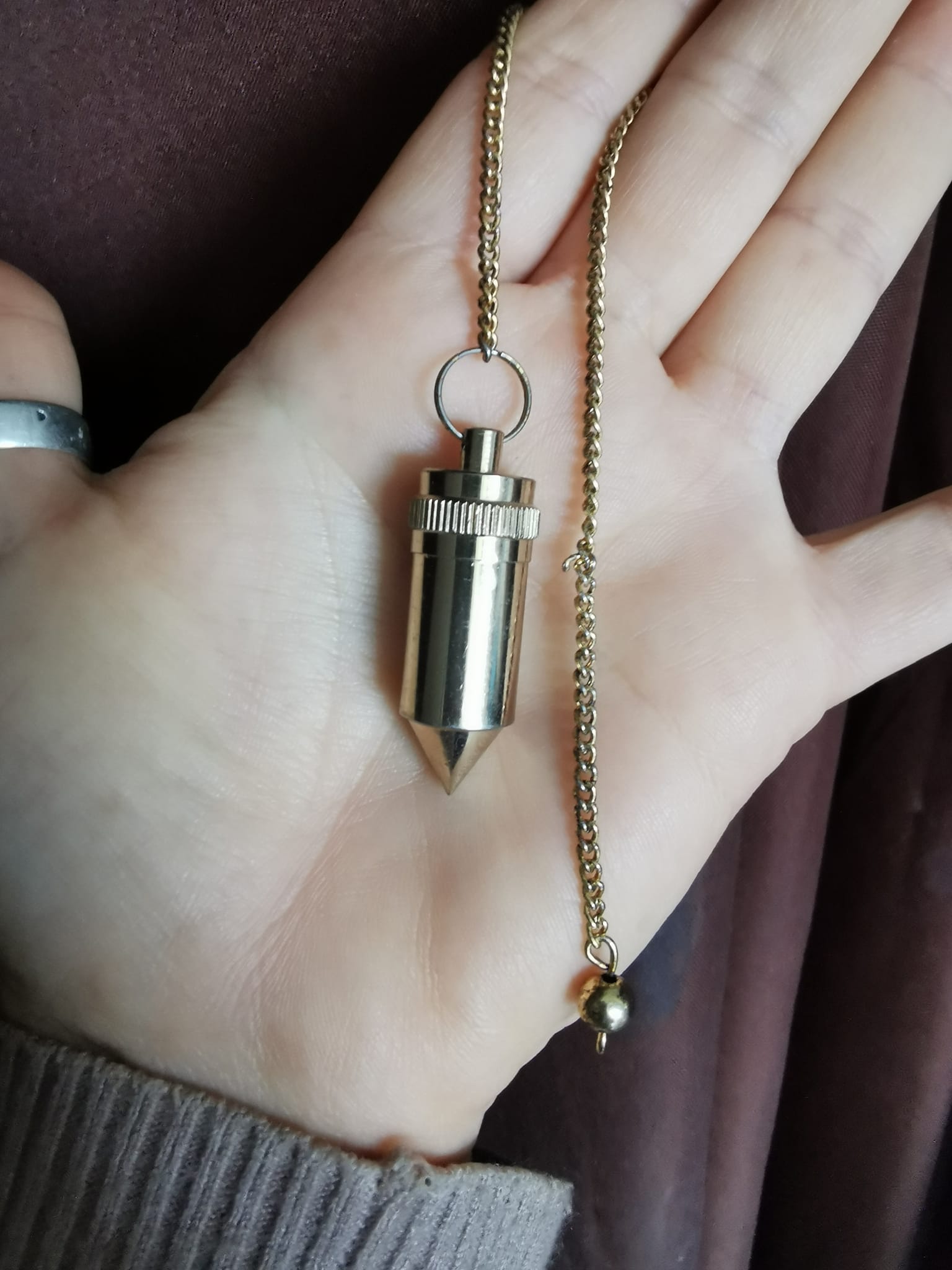 255603814_3162019734028288_2380574761894598202_n Pendule en Laiton avec chambre à témoin