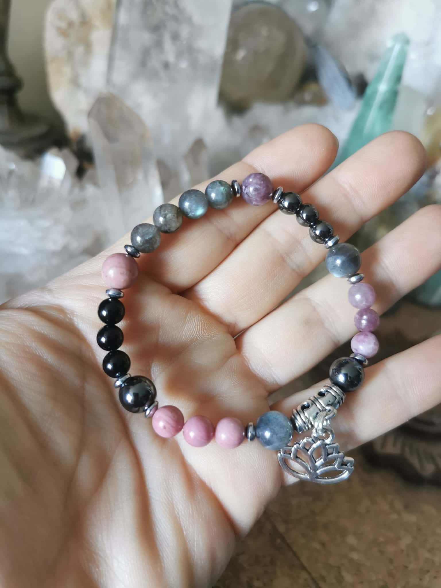 271172140_3205664376330490_675781133750666486_n Bracelet Protection Empathes