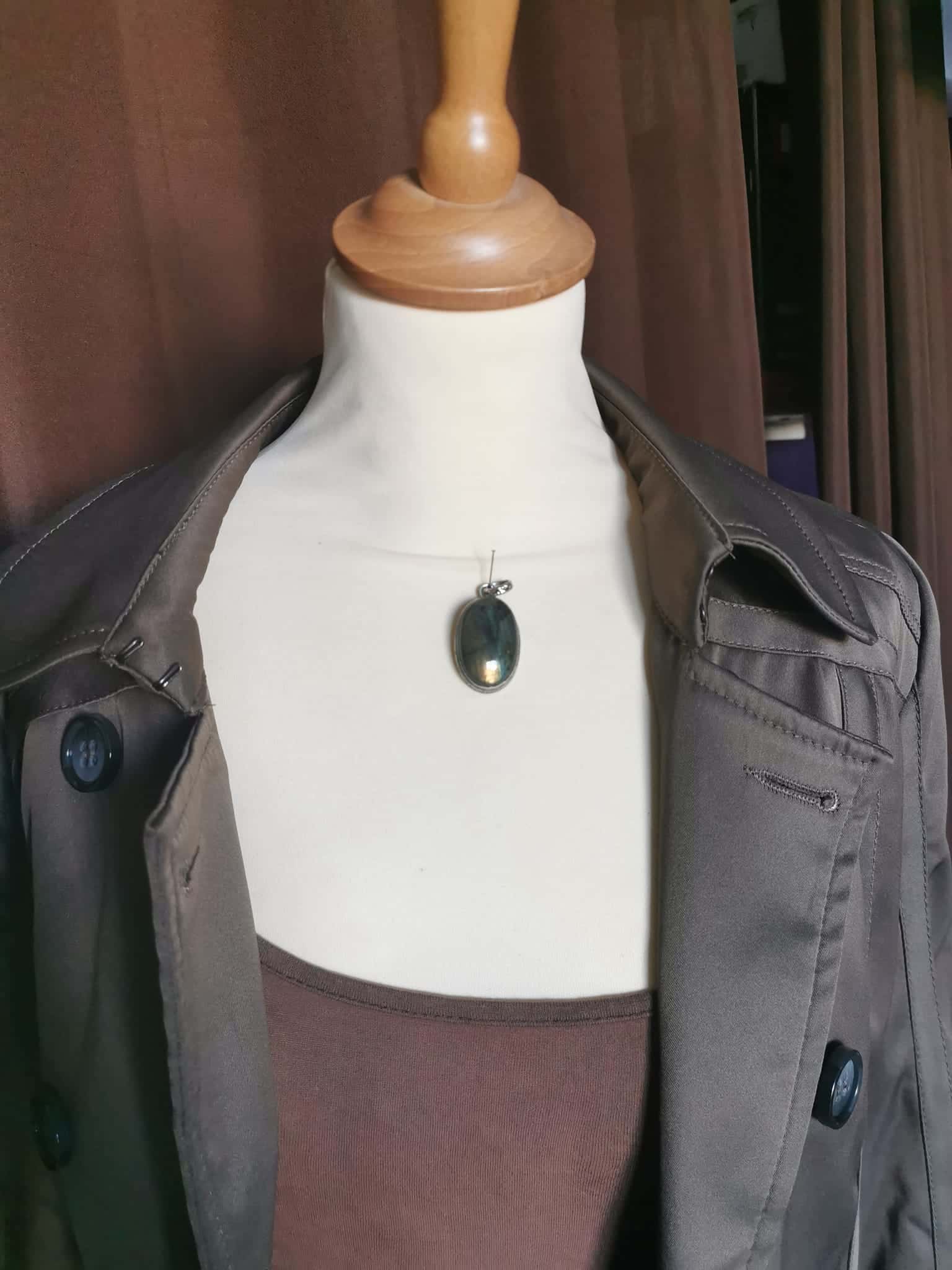 Pendentif cerclé en Labradorite-+