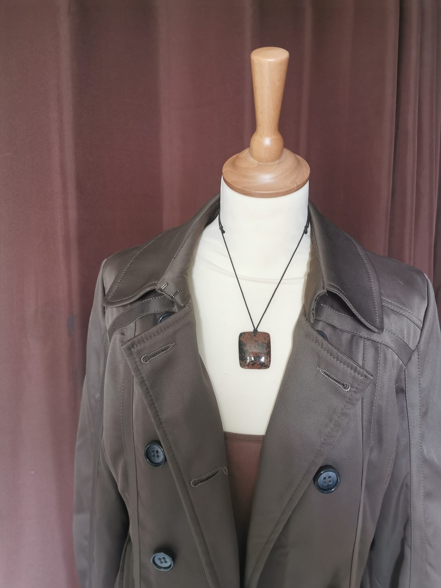 Collier en Obsidienne Acajou.