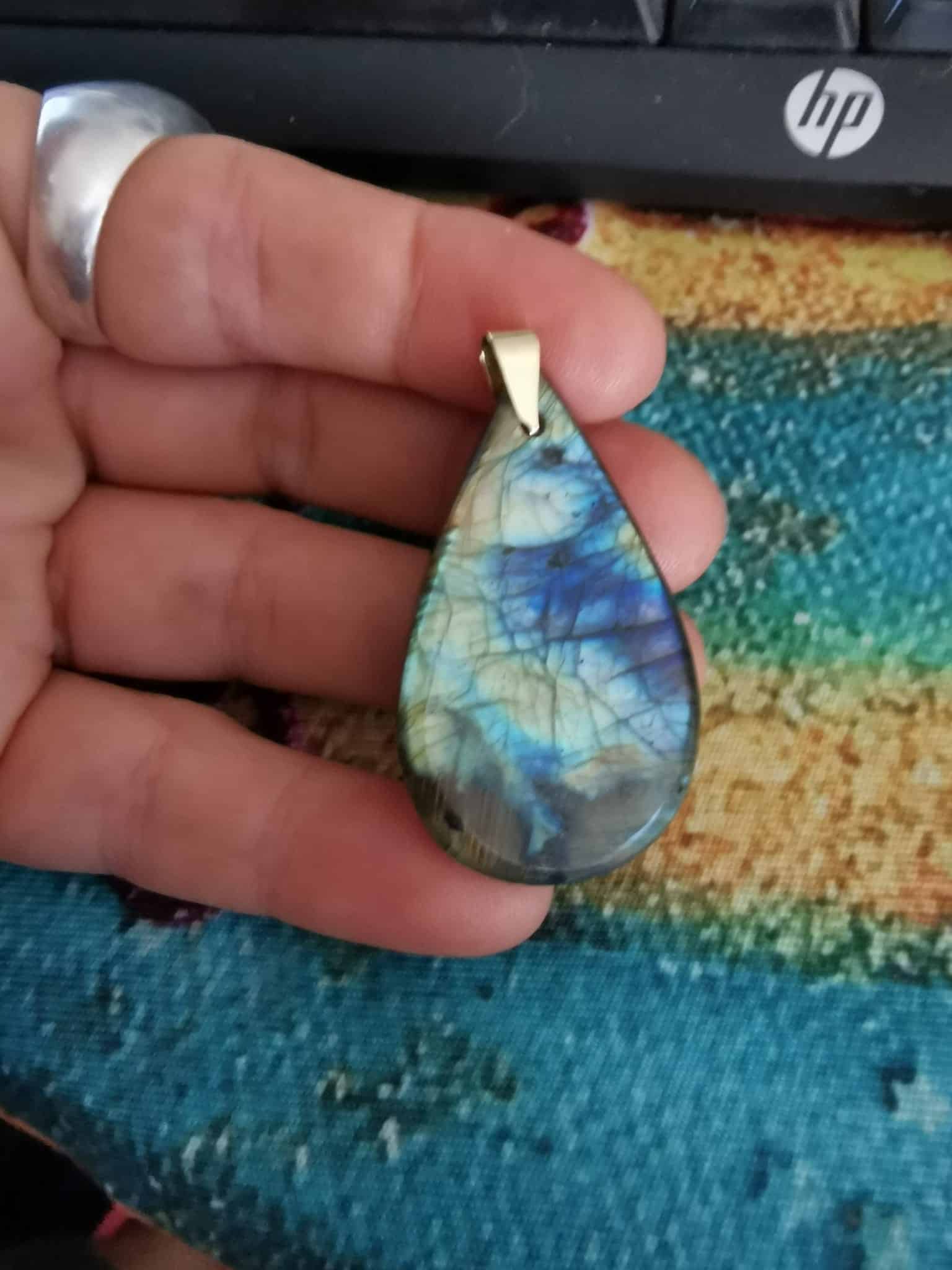 Pendentif en Labradorite ..-